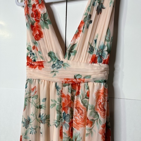 Lulu’s Garden Meandering Floral Maxi Dress - Picture 4 of 8